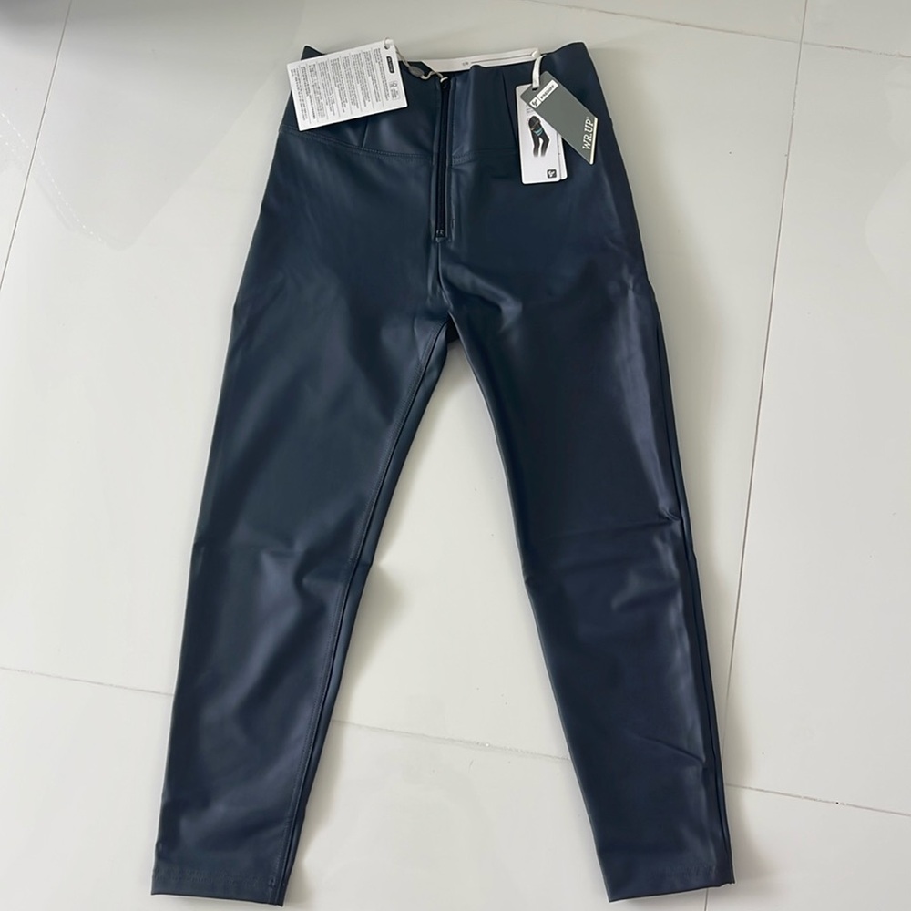 Freddy wr.up size M/6 dark gray brand new faux leather coated high waist pants